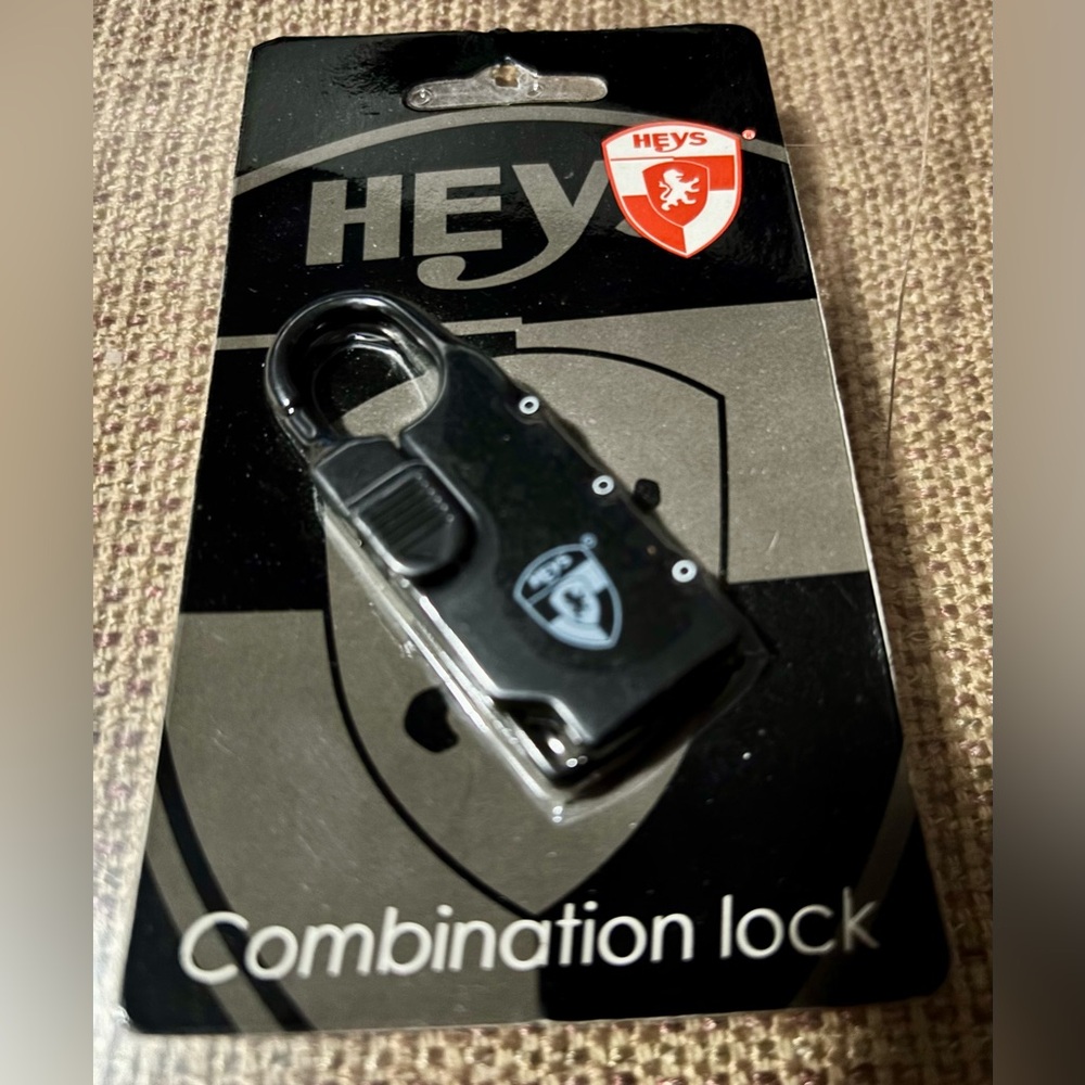 NWT Heys Combination Lock in black, sealed